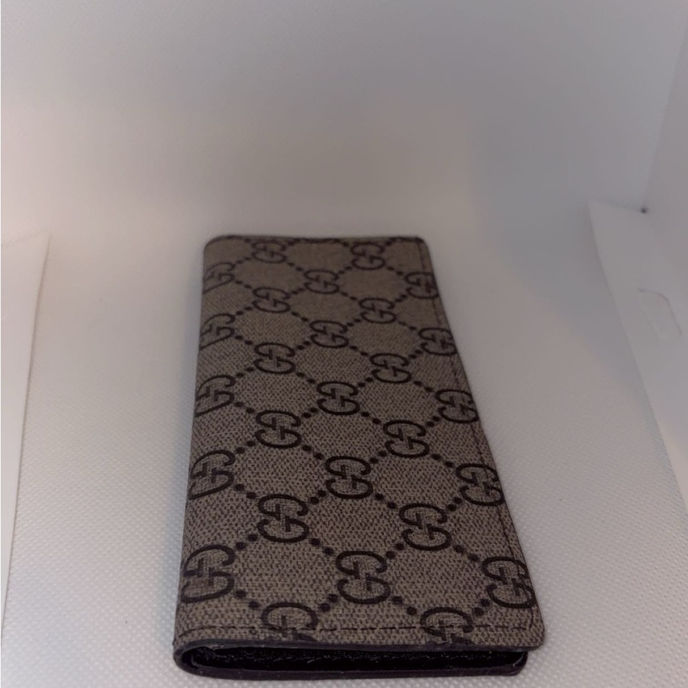 Gucci women Brown Wallet